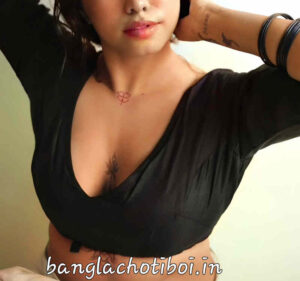 অফিসের টুম্পা বৌদিকে চোদা - ৩